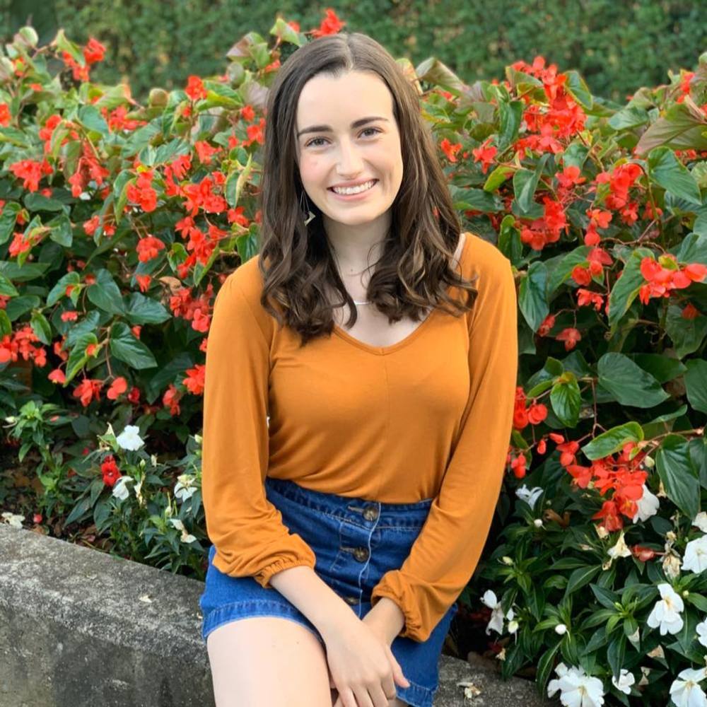 Meet your Posher, Alyssa